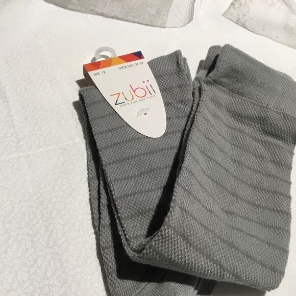 SALE. BUY 5/$10. Save NWT. Girls Knee Socks Sz 12. - Picture 6 of 6